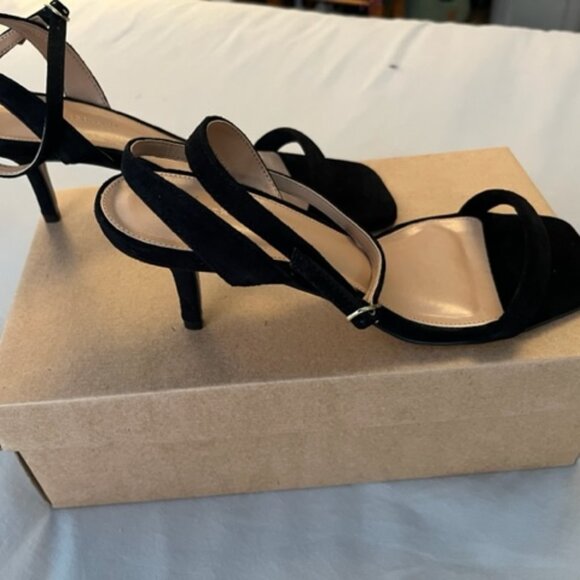 By Anthropologie Square-Toe Ankle-Strap Black Heels Size 39❤️❤️❤️ - Picture 3 of 6